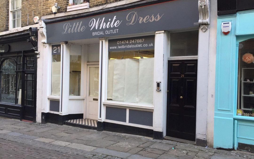 Contemporary Shop Signage for new Gravesend Bridal Store